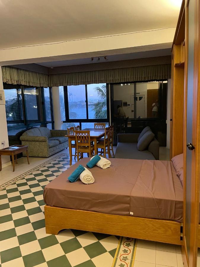 Angolina Apartments Birżebbuġa Extérieur photo